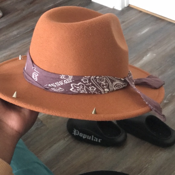 Custom Fedora - Picture 4 of 4